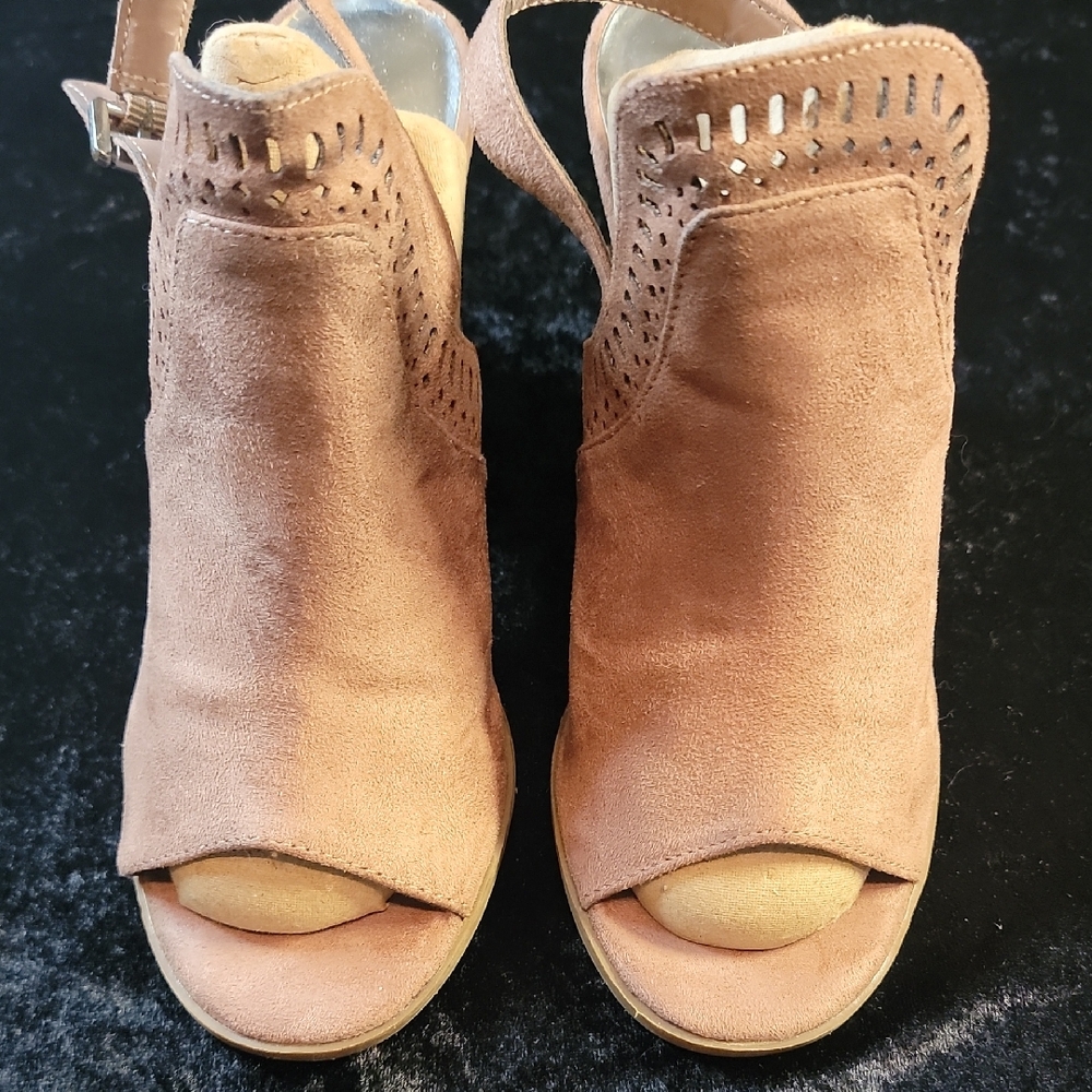 Carlos by Carlos Santana Sandal Women Size 7 Taupe 'Trinity' Open Toe Slingback